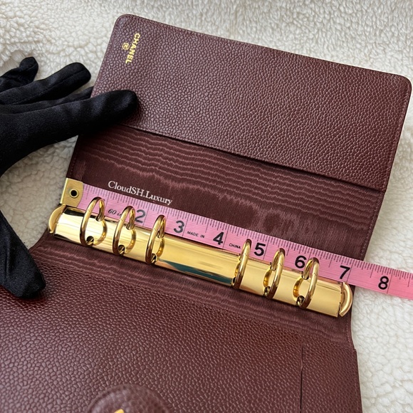 Auth Chanel Classic Quilted MEDIUM Burgandy Caviar Agenda w/ Gold Hardware - Picture 12 of 13